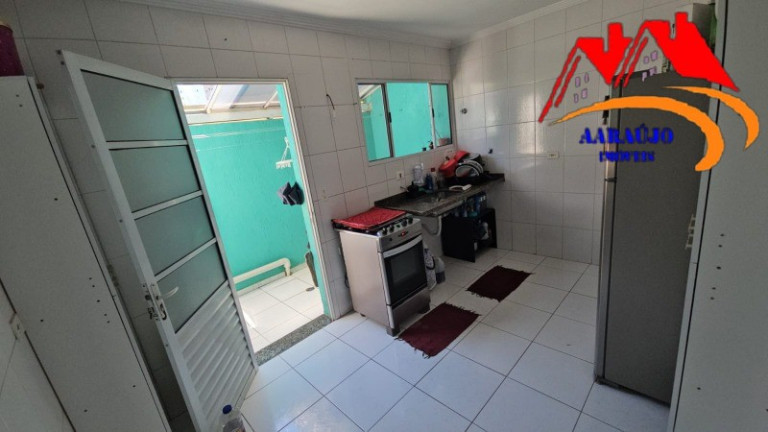 Imagem Casa com 2 Quartos à Venda, 65 m² em Bairro Fazendinha - Osasco Imagem Casa com 2 Quartos à Venda, 65 m² em Bairro Fazendinha - Osasco