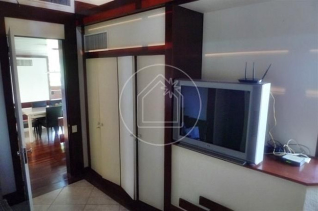 Imagem Casa com 4 Quartos à Venda, 808 m² em Itanhangá - Rio De Janeiro Imagem Casa com 4 Quartos à Venda, 808 m² em Itanhangá - Rio De Janeiro