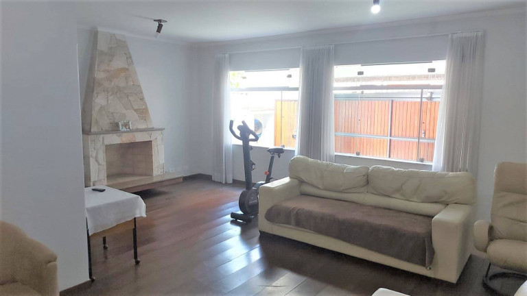 Imagem Casa com 4 Quartos à Venda, 224 m² em Interlagos - São Paulo Imagem Casa com 4 Quartos à Venda, 224 m² em Interlagos - São Paulo
