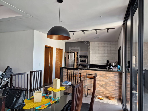 Imagem Casa com 3 Quartos à Venda, 243 m² em Loteamento Floresta - São José Dos Campos