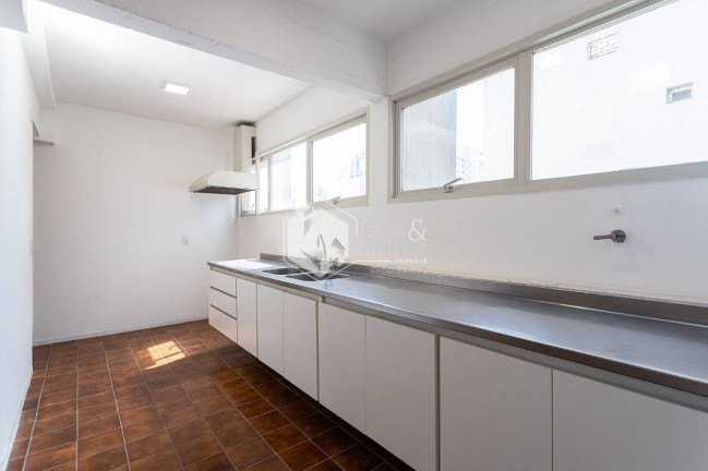 Imagem Apartamento com 3 Quartos à Venda, 121 m² em Itaim Bibi - São Paulo Imagem Apartamento com 3 Quartos à Venda, 121 m² em Itaim Bibi - São Paulo