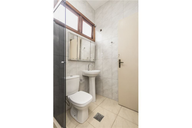 Imagem Casa com 5 Quartos à Venda, em Rio Branco - Porto Alegre Imagem Casa com 5 Quartos à Venda, em Rio Branco - Porto Alegre