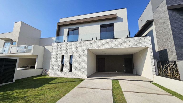 Sobrado com 4 Quartos à Venda, 245 m² em Cézar De Souza - Mogi Das Cruzes