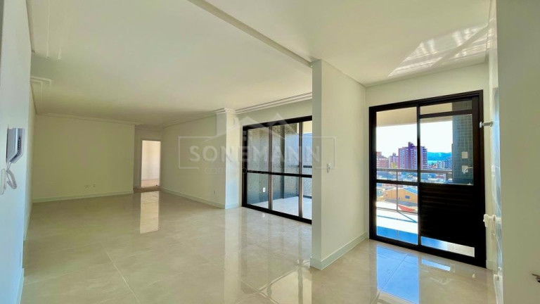 Imagem Apartamento com 3 Quartos à Venda, 123 m² em Canto - Florianópolis Imagem Apartamento com 3 Quartos à Venda, 123 m² em Canto - Florianópolis