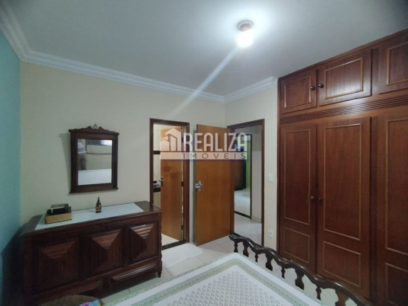 Imagem Casa com 3 Quartos à Venda, 300 m² em Boa Vista - Uberaba Imagem Casa com 3 Quartos à Venda, 300 m² em Boa Vista - Uberaba