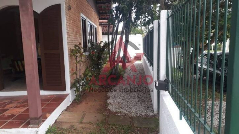Imagem Casa com 3 Quartos à Venda, 230 m² em Barra Da Lagoa - Ubatuba