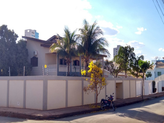 Imagem Sobrado com 6 Quartos à Venda, 565 m² em Renato Gonçalves - Barreiras Imagem Sobrado com 6 Quartos à Venda, 565 m² em Renato Gonçalves - Barreiras