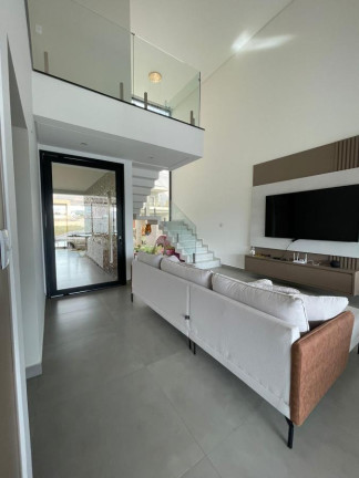 Imagem Casa com 3 Quartos à Venda, 260 m² em Residencial Ouroville - Taubaté Imagem Casa com 3 Quartos à Venda, 260 m² em Residencial Ouroville - Taubaté
