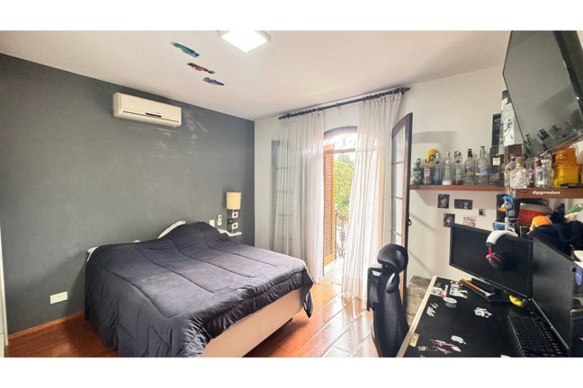 Imagem Casa com 5 Quartos à Venda, 303 m² em Jardim Virginia Bianca - São Paulo Imagem Casa com 5 Quartos à Venda, 303 m² em Jardim Virginia Bianca - São Paulo