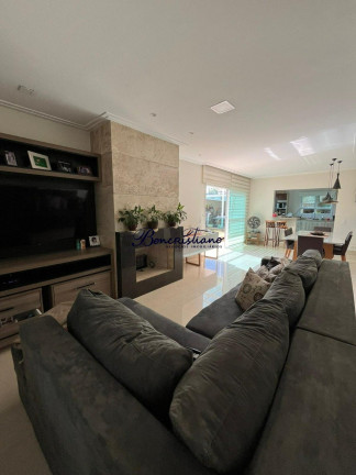 Imagem Casa com 3 Quartos à Venda, 300 m² em Tremembé - Sao Paulo Imagem Casa com 3 Quartos à Venda, 300 m² em Tremembé - Sao Paulo