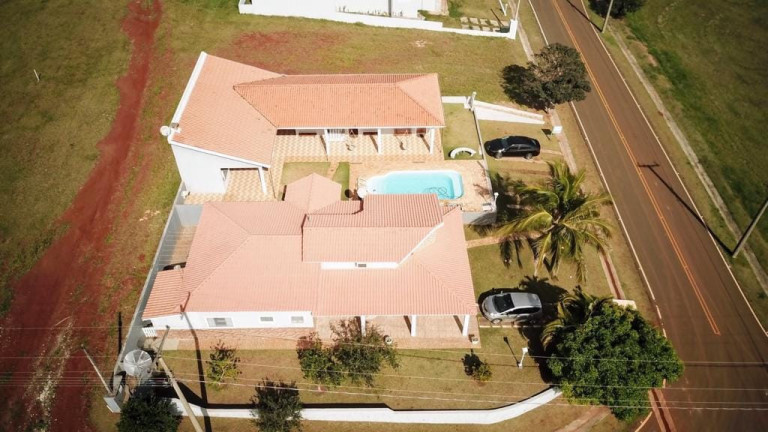 Imagem Casa com 4 Quartos à Venda, 324 m² em Ninho Verde Ii - Pardinho Imagem Casa com 4 Quartos à Venda, 324 m² em Ninho Verde Ii - Pardinho