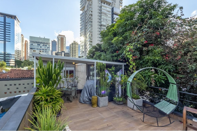 Imagem Casa com 3 Quartos à Venda, 200 m² em Vila Nova Conceição - São Paulo Imagem Casa com 3 Quartos à Venda, 200 m² em Vila Nova Conceição - São Paulo