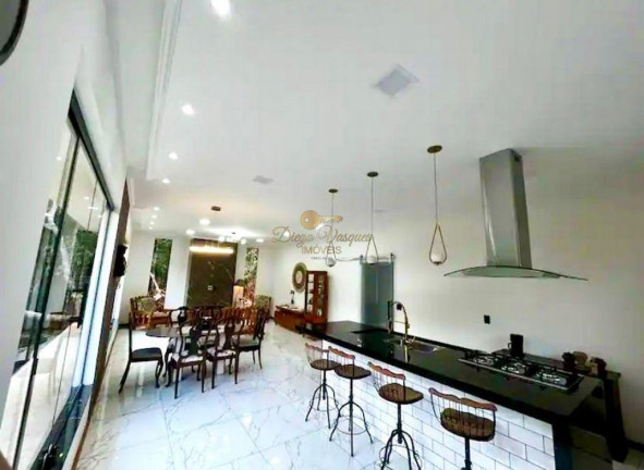 Imagem Casa com 3 Quartos à Venda, 250 m² em Albuquerque - Teresópolis