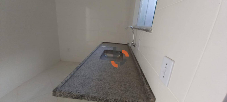 Imagem Casa com 2 Quartos à Venda, 87 m² em Comendador Soares - Nova Iguaçu