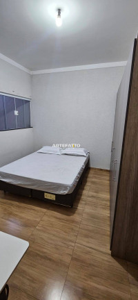 Imagem Casa com 2 Quartos à Venda, 125 m² Imagem Casa com 2 Quartos à Venda, 125 m²