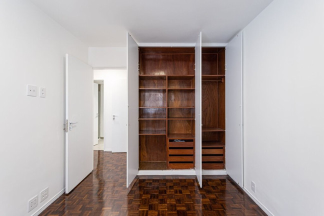 Imagem Apartamento com 3 Quartos à Venda, 106 m² em Itaim Bibi - São Paulo Imagem Apartamento com 3 Quartos à Venda, 106 m² em Itaim Bibi - São Paulo