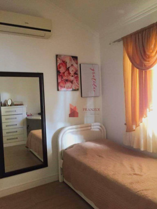Imagem Casa com 3 Quartos à Venda, 292 m² em Dom Bosco - Itajaí Imagem Casa com 3 Quartos à Venda, 292 m² em Dom Bosco - Itajaí