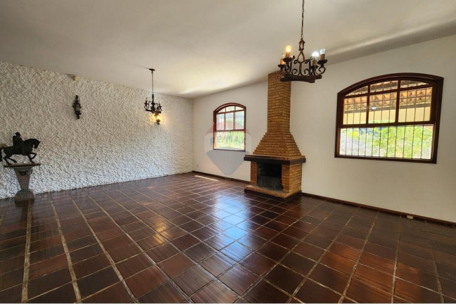 Imagem Casa com 4 Quartos à Venda, 300 m² em Várzea Das Moças - Niterói