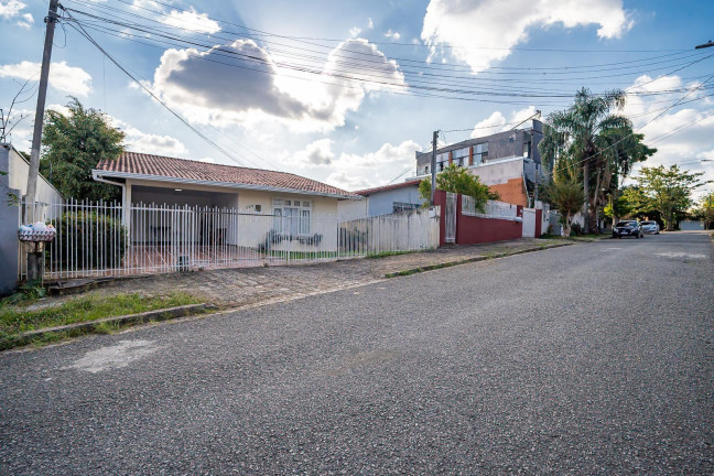 Imagem Casa com 3 Quartos à Venda, 173 m² em Seminário - Curitiba Imagem Casa com 3 Quartos à Venda, 173 m² em Seminário - Curitiba