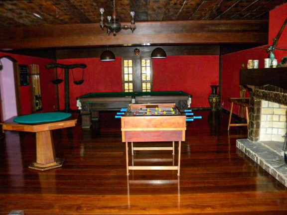 Imagem Casa com 7 Quartos à Venda, 120 m² em Itaipava - Petrópolis Imagem Casa com 7 Quartos à Venda, 120 m² em Itaipava - Petrópolis