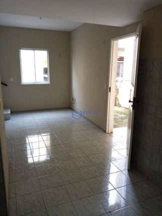Imagem Casa com 2 Quartos à Venda, 63 m² em Siqueira - Fortaleza Imagem Casa com 2 Quartos à Venda, 63 m² em Siqueira - Fortaleza