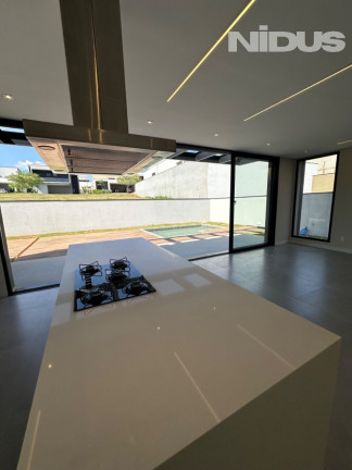Imagem Casa com 3 Quartos à Venda, 303 m² em Alphaville Nova Esplanada 3 - Votorantim Imagem Casa com 3 Quartos à Venda, 303 m² em Alphaville Nova Esplanada 3 - Votorantim