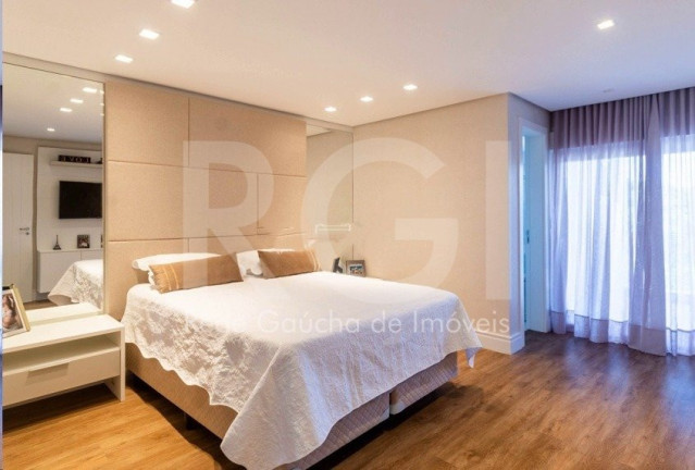 Imagem Casa com 3 Quartos à Venda, 240 m² em Jardim Itu - Porto Alegre Imagem Casa com 3 Quartos à Venda, 240 m² em Jardim Itu - Porto Alegre