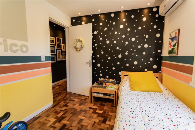 Imagem Imóvel com 2 Quartos à Venda, 69 m² em Humaitá - Porto Alegre Imagem Imóvel com 2 Quartos à Venda, 69 m² em Humaitá - Porto Alegre