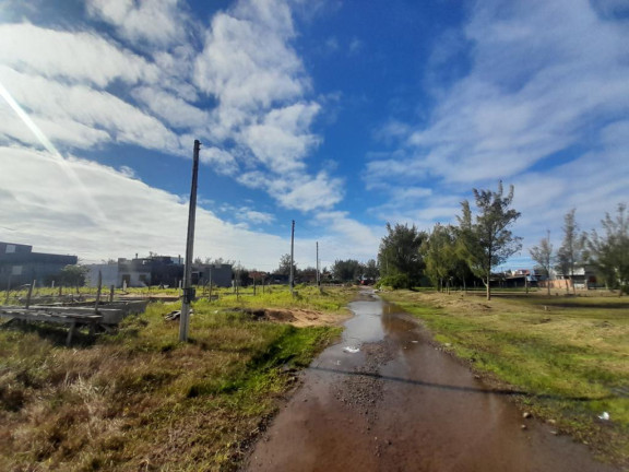Imagem Terreno à Venda, 275 m² em Guarani - Capao Da Canoa Imagem Terreno à Venda, 275 m² em Guarani - Capao Da Canoa