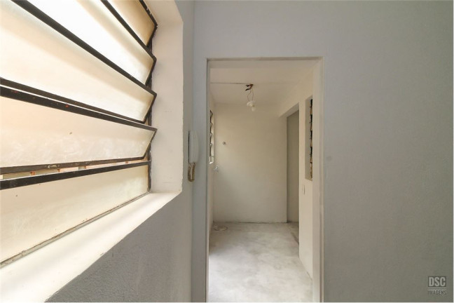 Imagem Imóvel com 2 Quartos à Venda, em Auxiliadora - Porto Alegre Imagem Imóvel com 2 Quartos à Venda, em Auxiliadora - Porto Alegre