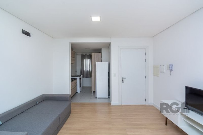 Imagem Apartamento com 1 Quarto para Alugar, 42 m² em Centro Histórico - Porto Alegre Imagem Apartamento com 1 Quarto para Alugar, 42 m² em Centro Histórico - Porto Alegre