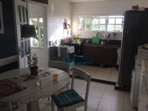 Imagem Casa com 3 Quartos à Venda, 500 m² em Pendotiba - Niterói
