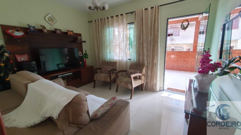 Imagem Casa com 2 Quartos à Venda, 200 m² em Vila Oito De Maio - Duque De Caxias