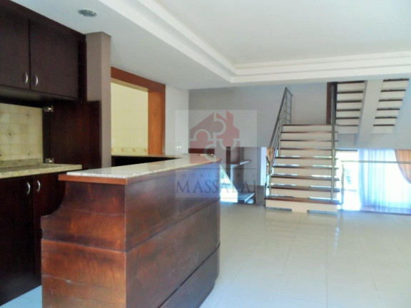Imagem Casa com 4 Quartos à Venda, 350 m² em Vila Assunção - Porto Alegre Imagem Casa com 4 Quartos à Venda, 350 m² em Vila Assunção - Porto Alegre