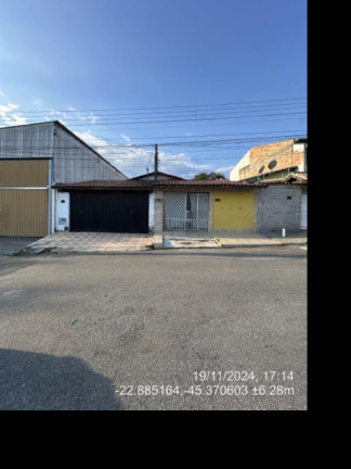 Casa com 2 Quartos à Venda, 132 m² em Residencial Mantiqueira - Pindamonhangaba
