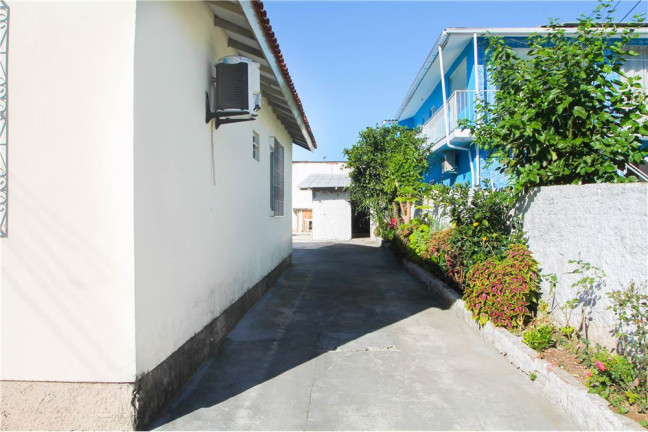 Imagem Casa com 3 Quartos à Venda, em Passa Vinte - Palhoça Imagem Casa com 3 Quartos à Venda, em Passa Vinte - Palhoça