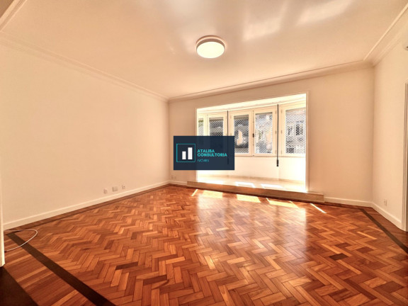 Imagem Imóvel com 3 Quartos à Venda, 193 m² em Leme - Rio De Janeiro Imagem Imóvel com 3 Quartos à Venda, 193 m² em Leme - Rio De Janeiro