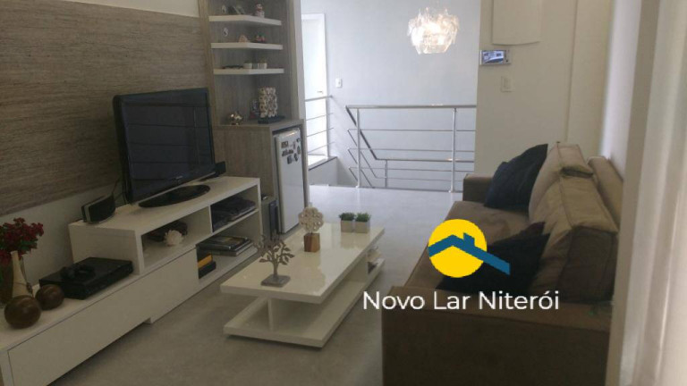 Imagem Casa com 3 Quartos à Venda, 300 m² em São Francisco - Niterói Imagem Casa com 3 Quartos à Venda, 300 m² em São Francisco - Niterói