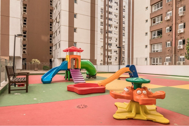 Imagem Imóvel com 1 Quarto à Venda, 45 m² em Boa Vista - Porto Alegre Imagem Imóvel com 1 Quarto à Venda, 45 m² em Boa Vista - Porto Alegre