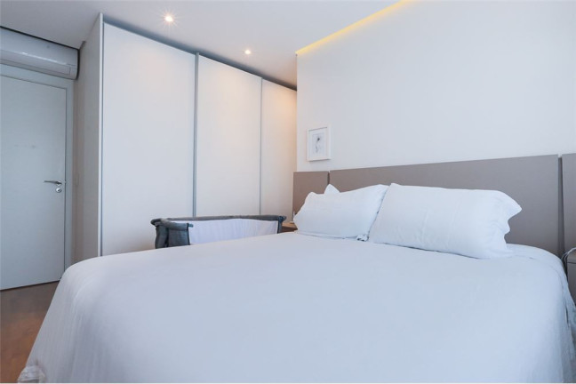 Imagem Imóvel com 3 Quartos à Venda, em Barra Funda - São Paulo Imagem Imóvel com 3 Quartos à Venda, em Barra Funda - São Paulo