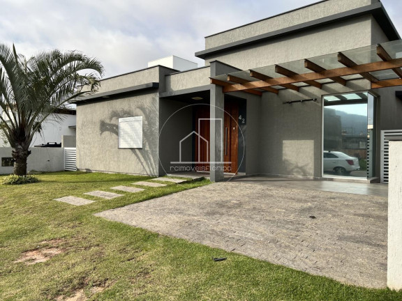 Imagem Casa com 5 Quartos à Venda, 375 m² em São João Do Rio Vermelho - Florianópolis Imagem Casa com 5 Quartos à Venda, 375 m² em São João Do Rio Vermelho - Florianópolis