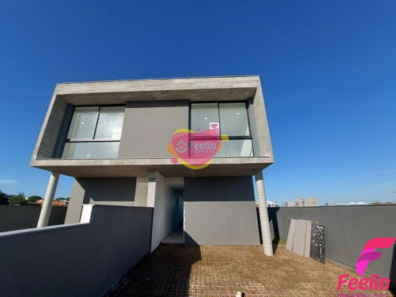 Casa com 3 Quartos à Venda, 165 m² em Campeche - Florianópolis