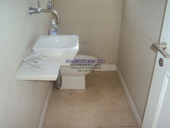 Imagem Casa com 4 Quartos à Venda, 955 m² em Alphaville Residencial Um - Barueri Imagem Casa com 4 Quartos à Venda, 955 m² em Alphaville Residencial Um - Barueri