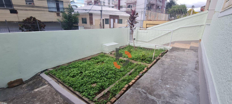 Imagem Casa com 2 Quartos à Venda, 92 m² em Caonze - Nova Iguaçu