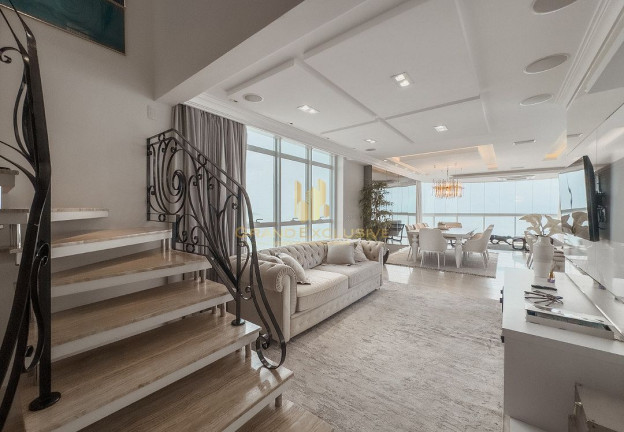 Imagem Cobertura com 3 Quartos à Venda, 273 m² em Centro - Balneário Camboriú Imagem Cobertura com 3 Quartos à Venda, 273 m² em Centro - Balneário Camboriú