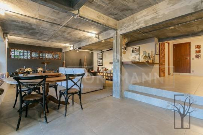 Imagem Casa com 4 Quartos à Venda, 530 m² em João Paulo - Florianópolis Imagem Casa com 4 Quartos à Venda, 530 m² em João Paulo - Florianópolis
