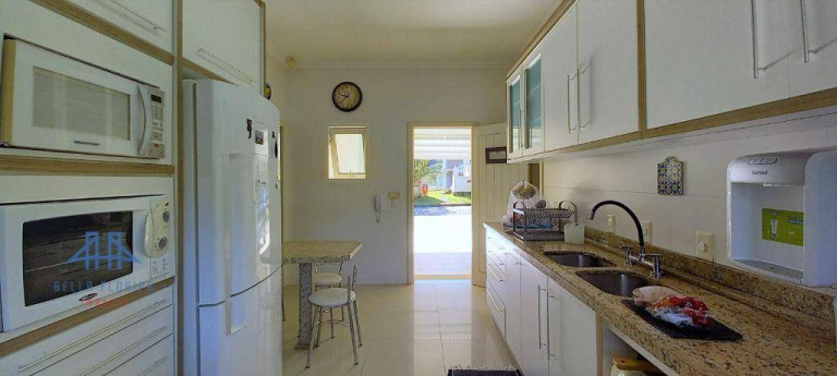 Imagem Casa com 4 Quartos à Venda, 340 m² em Córrego Grande - Florianópolis