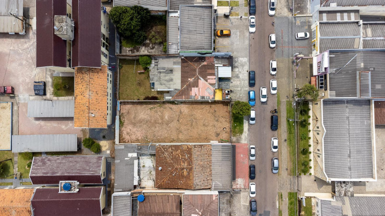 Imagem Terreno à Venda, 372 m² em Sítio Cercado - Curitiba Imagem Terreno à Venda, 372 m² em Sítio Cercado - Curitiba