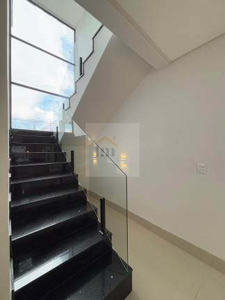 Imagem Casa com 4 Quartos à Venda, 215 m² em Jardim Helvécia - Aparecida De Goiânia