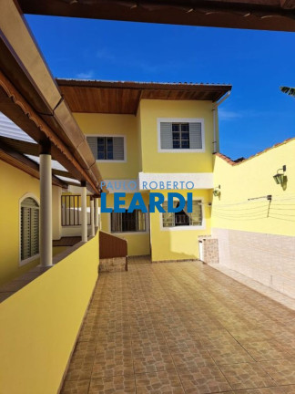 Imagem Casa com 7 Quartos à Venda, 300 m² em Santa Maria - Santo André Imagem Casa com 7 Quartos à Venda, 300 m² em Santa Maria - Santo André